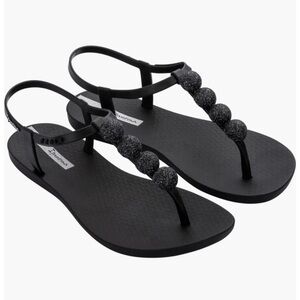 NWT Ipanema Black Disco T-Strap Sandals size 7